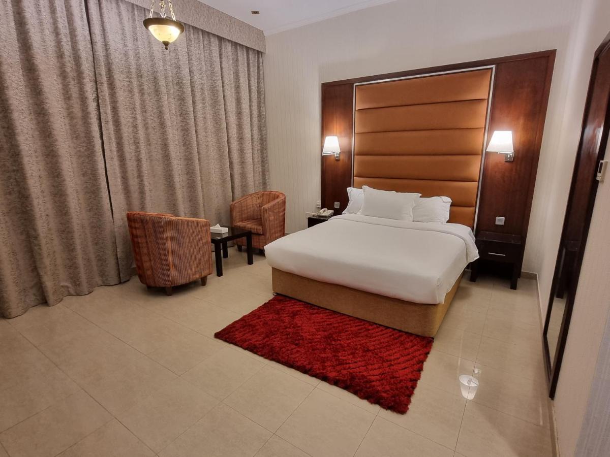 Vista City Hotel Dubai Buitenkant foto