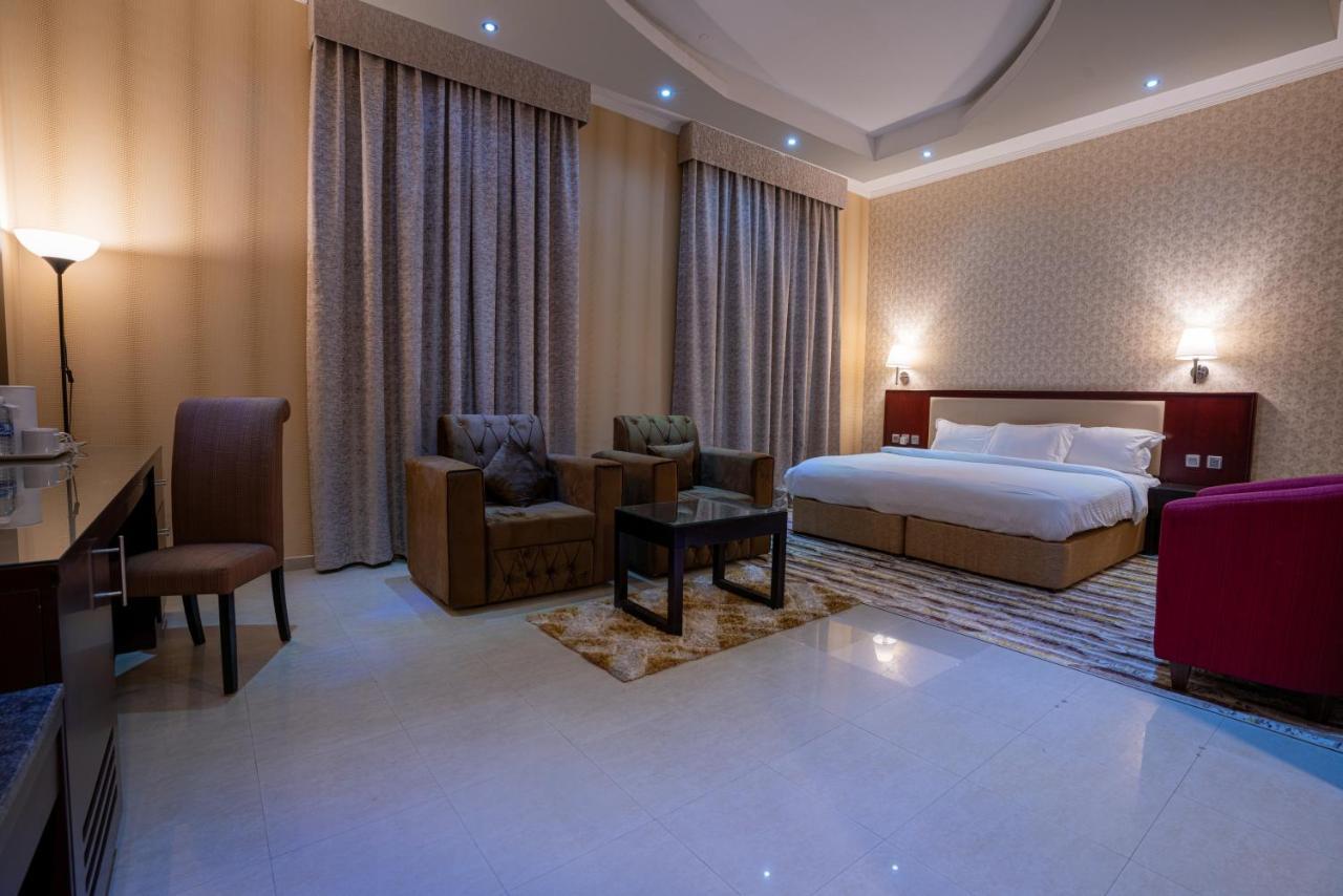 Vista City Hotel Dubai Buitenkant foto