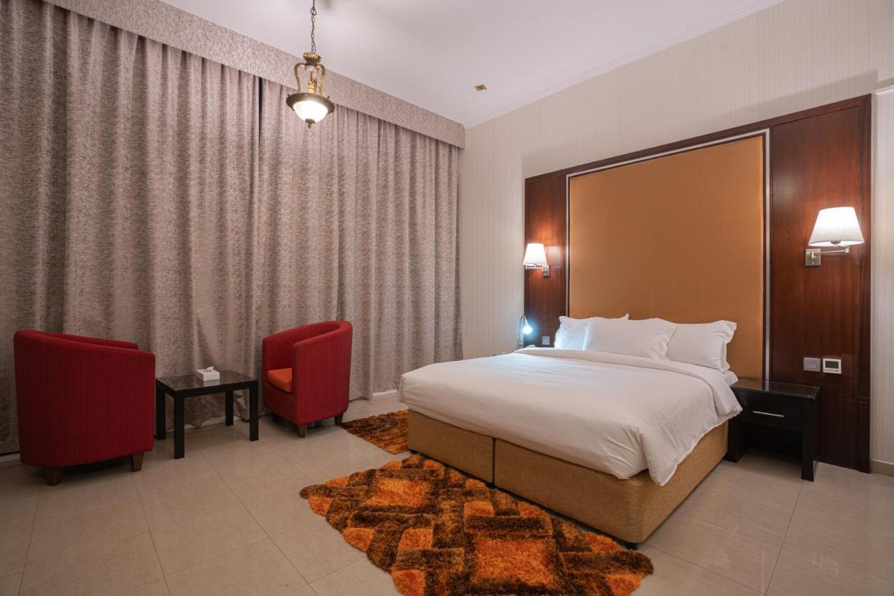 Vista City Hotel Dubai Buitenkant foto