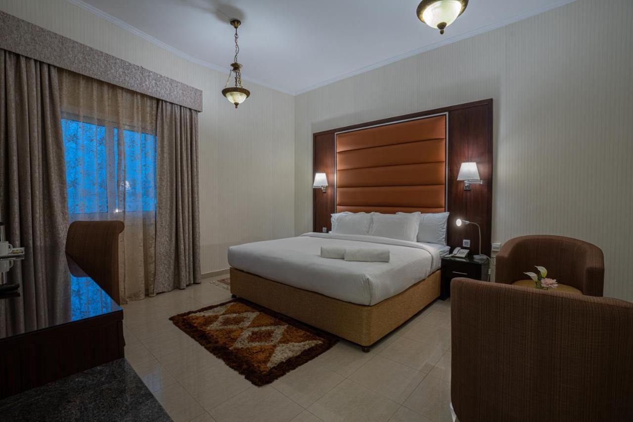 Vista City Hotel Dubai Buitenkant foto